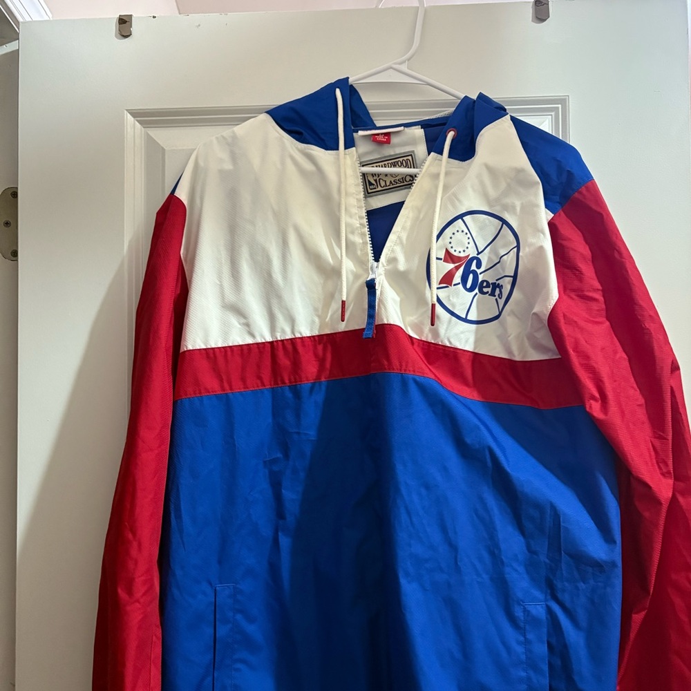 Mitchell & Ness 76ers Windbreaker